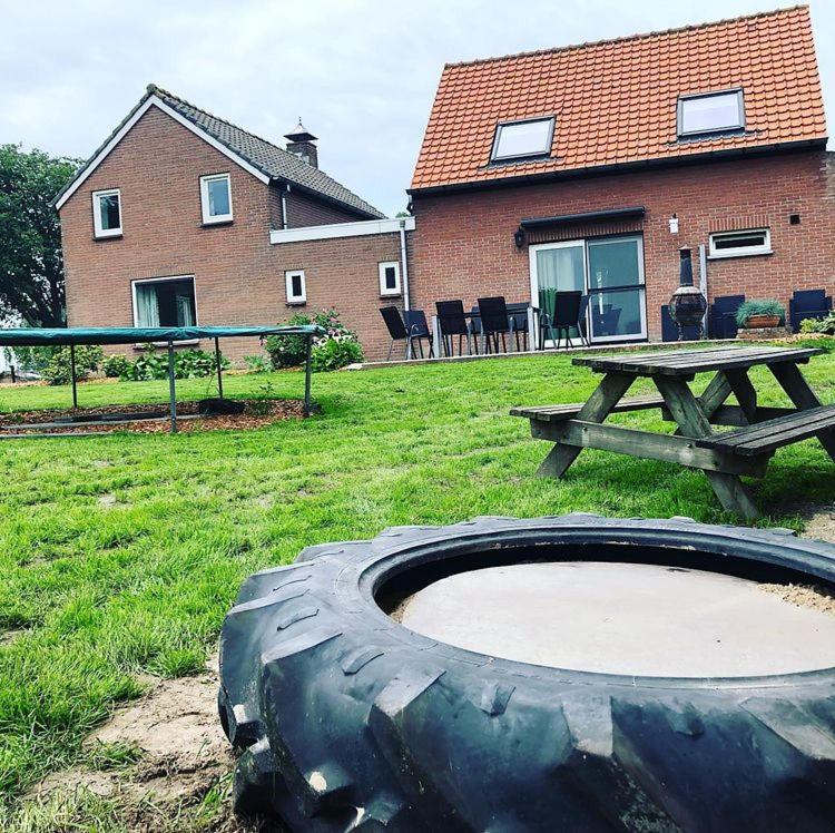 Huisje Op Den Diek Sint Kruis Экстерьер фото